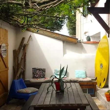 بيت شباب H2oholidays Surf